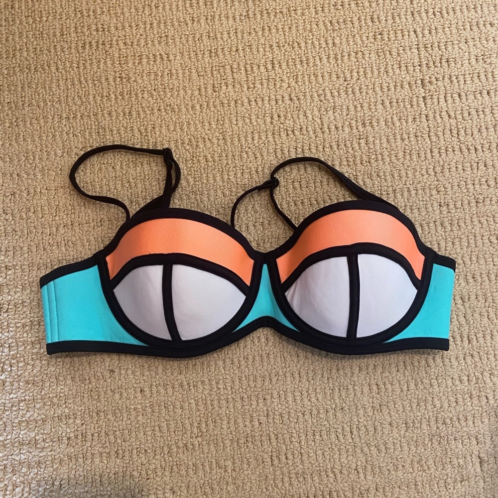 Triangl Top